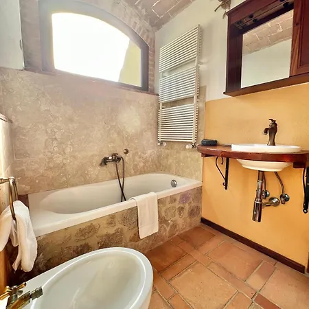 Podere Legnotorto Castel del Piano (Tuscany)